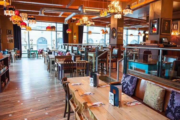 Cosy Club