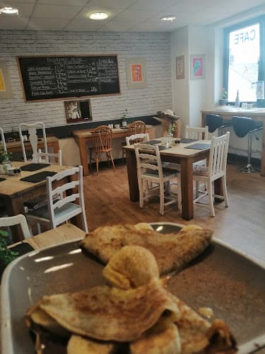 Raya's Kitchen Cafe
