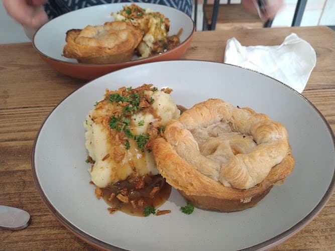 The Pie Box Cafe